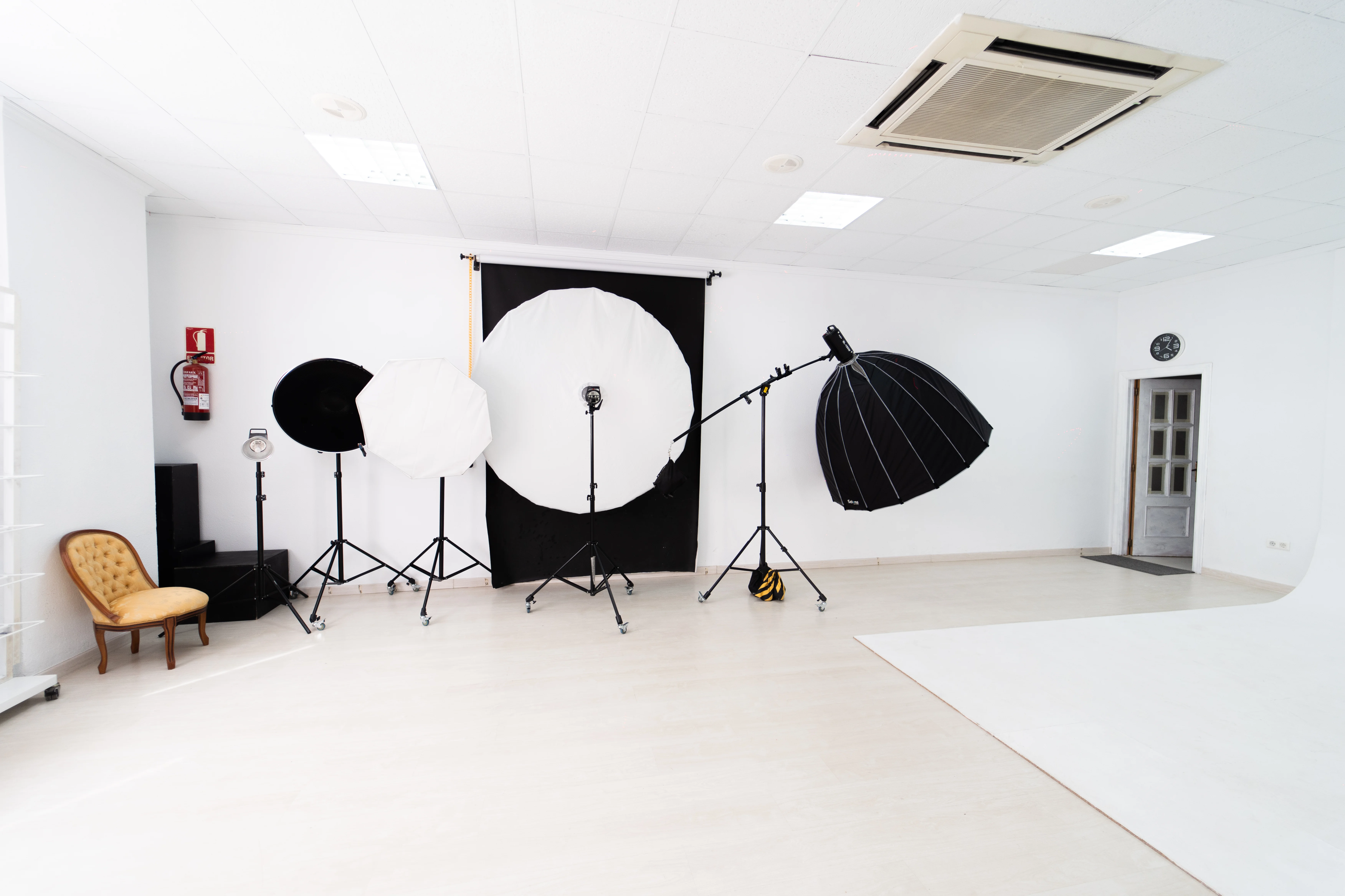 LVSN Studio Ciclorama Blanco — Perspectiva completa del estudio